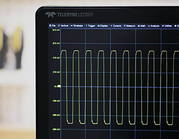 Square wave displayed on an oscilloscope